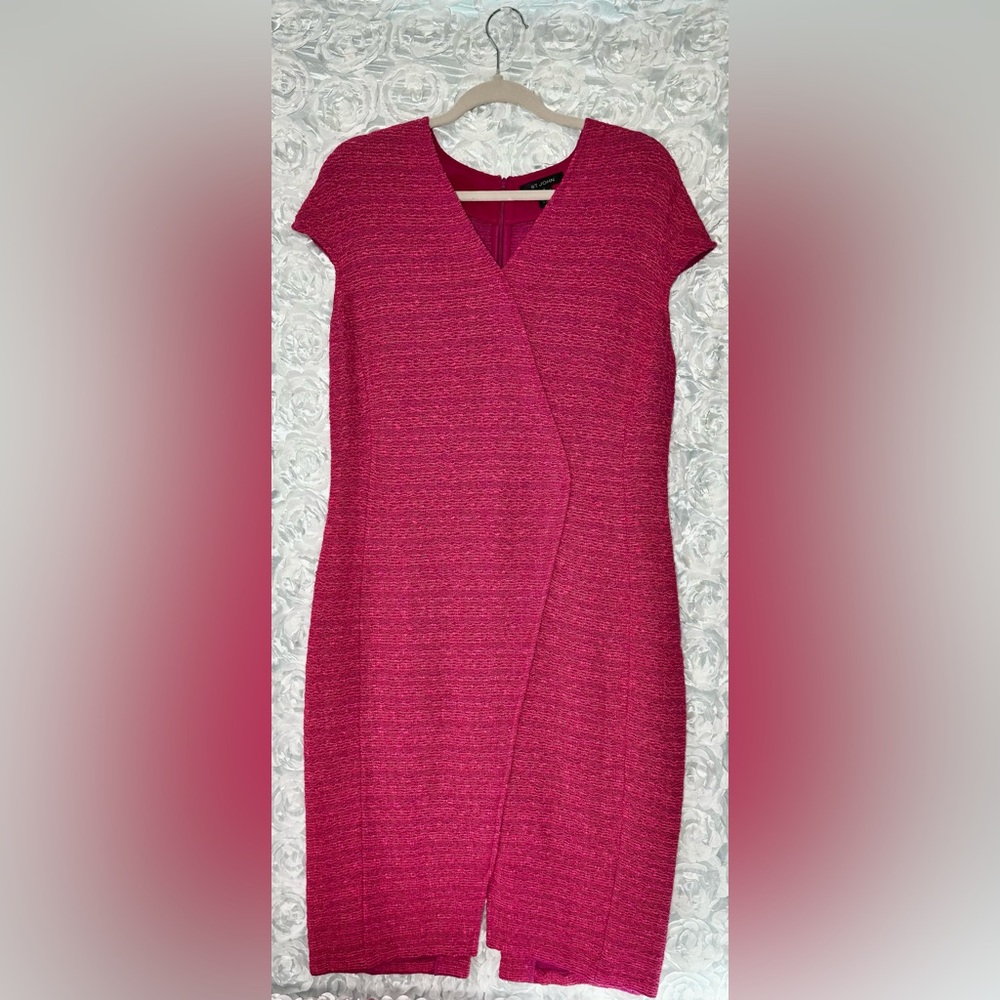 St. John Pink Knit Sleeveless Dress Size 12 Classic Fit Sheath Dress Sleeveless